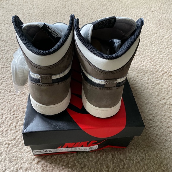 Air Jordan Retro 1 High Size 6Y New - Picture 8 of 11